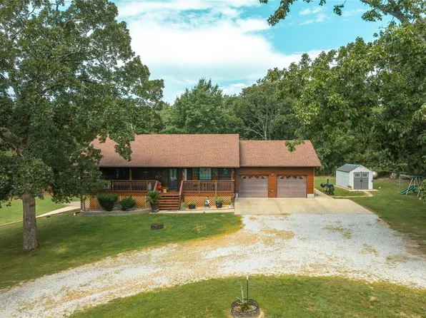 904 S Alvarado Ave, Belle, MO 65013