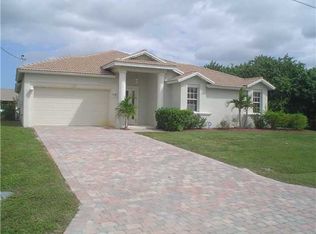 3801 SW Wycoff St, Port Saint Lucie, FL 34953