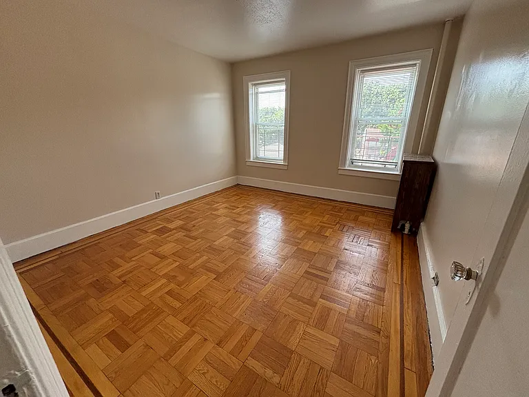 921 McLean Ave #A1 — Photo 1