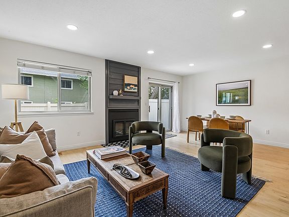 3rd image of 1512 Seneca Cir