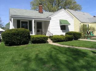 19741 N Washtenaw St, Harper Woods, MI 48225