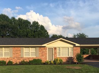 121 S Ridge Ct, Ridgeway, VA 24148