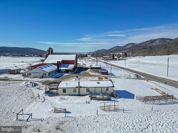 2nd image of 2674 Jacksonville Rd