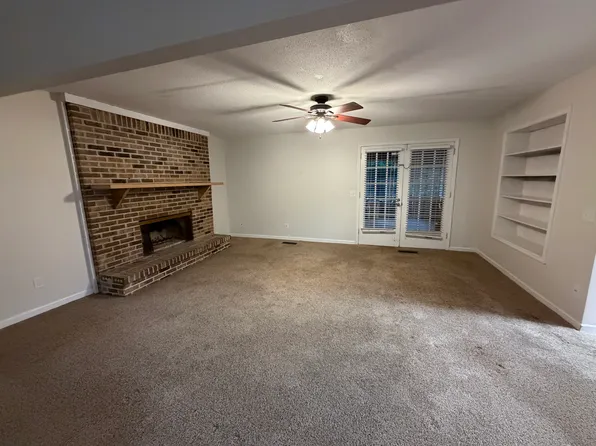 9415 Seasons Dr, Chattanooga, TN 37421