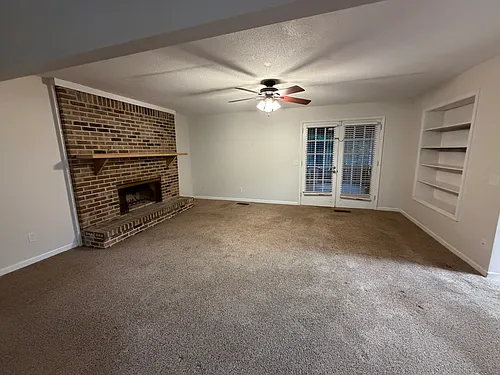 9415 Seasons Dr Photo 1