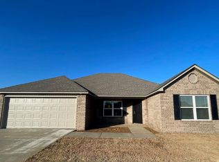 1307 Springvine Dr, Searcy, AR 72143