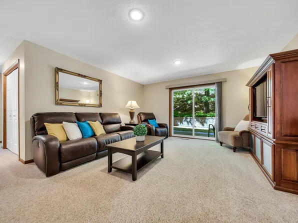 1781 1/2 County Road East E #44, Saint Paul, MN 55110