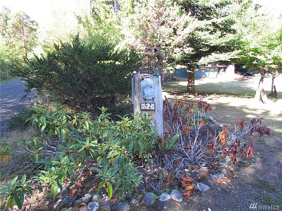 3rd image of 52 Christmas Tree Ln #10