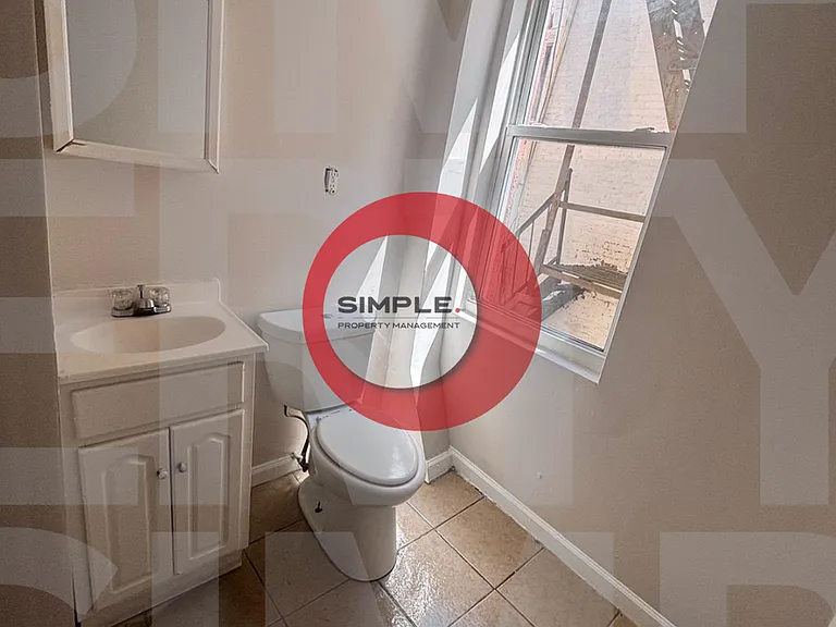 228 N 4th St — Photo 7