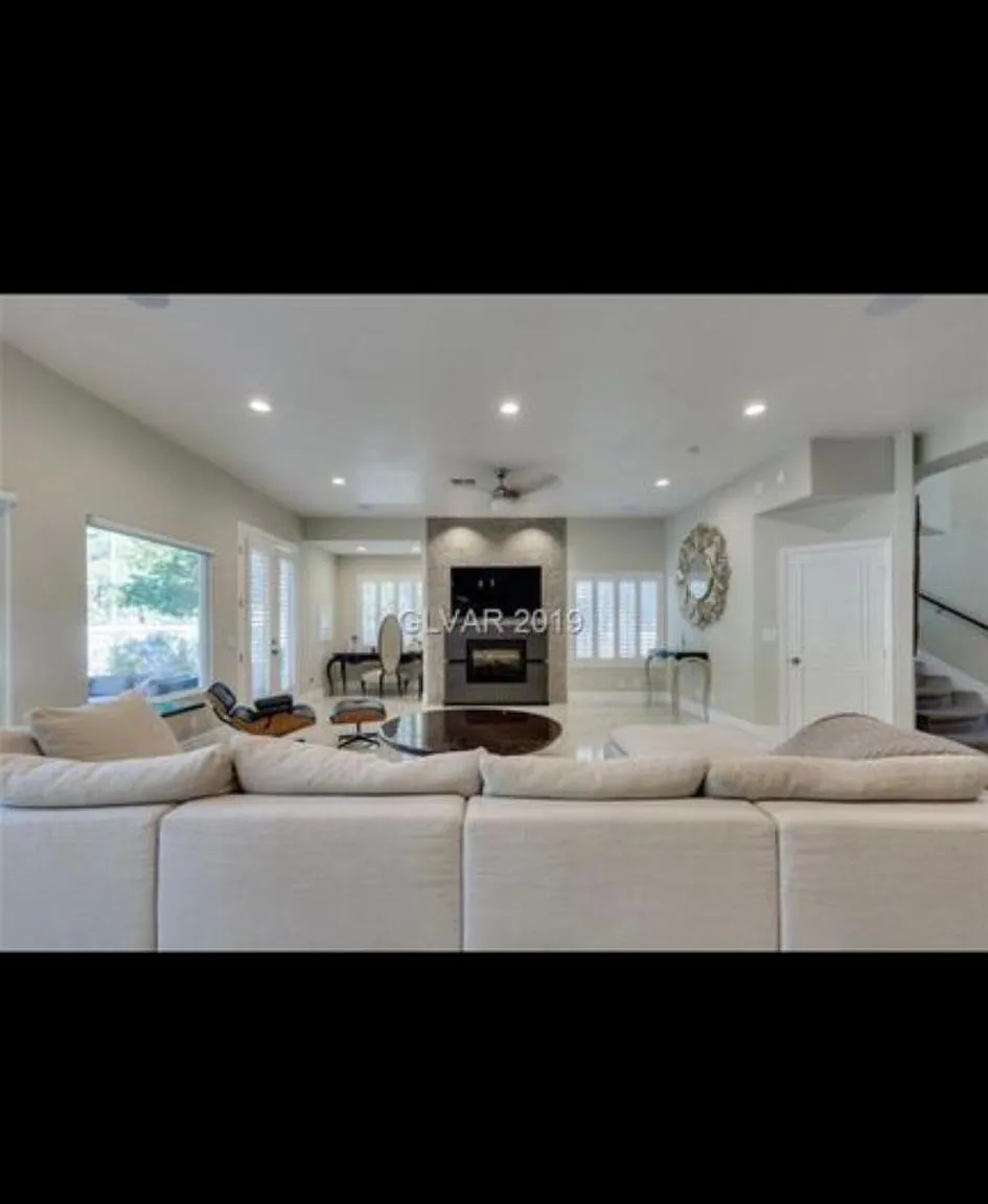 2609 Sun Reef Rd — Photo 2