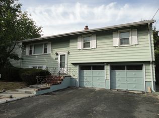 1409 Thelma Dr, Union, NJ 07083