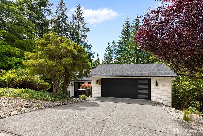 4th image of 4529 153rd Ave SE