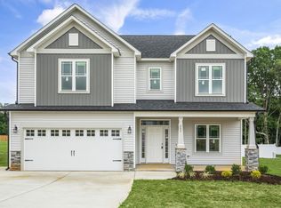 207 Carolina Landing Dr, Zebulon, NC 27597