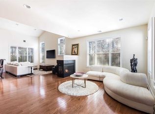 28 Concerto Ct #28, Eastport, NY 11941