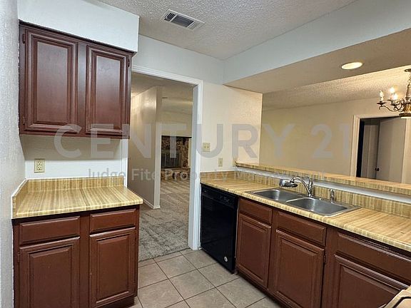 5th image of 5029 Buttonwood Ln