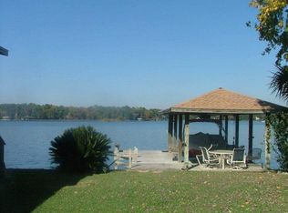 14222 Shadow Bay Dr, Willis, TX 77318