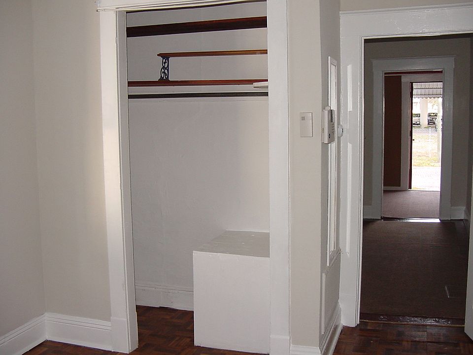 2nd image of 1846 2nd Ave N #1846