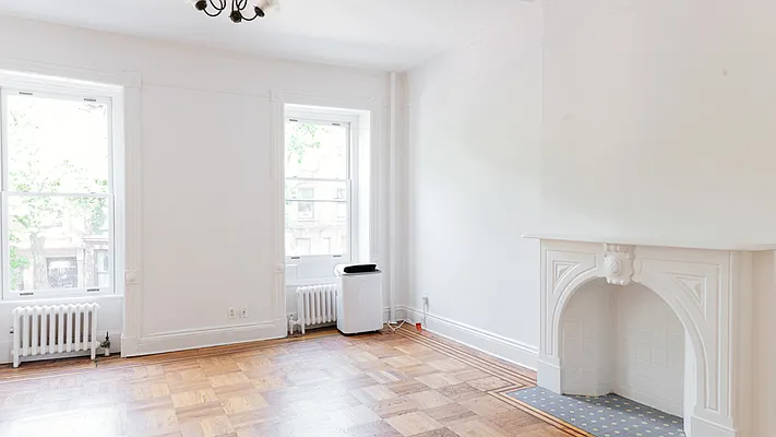 Rented by Nooklyn NYC LLC | media 19