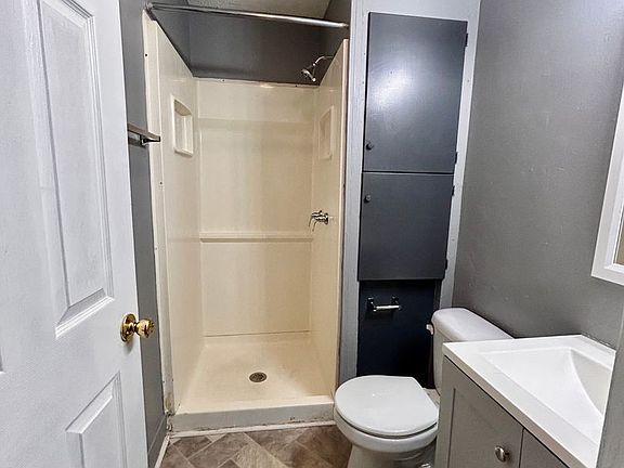 3rd image of 418-422 Locust St #418-A