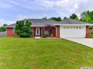 211 Glen Meadows Ln, Harvest, AL 35749