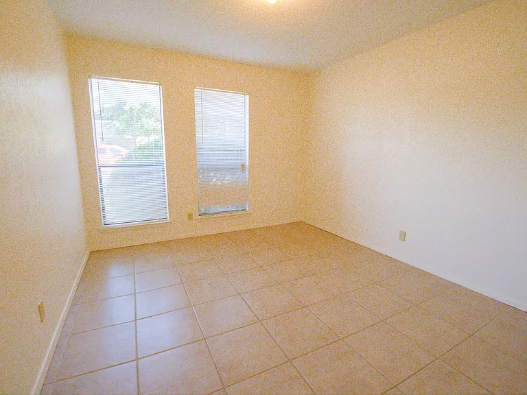 9967 Haywood Ct — Photo 22