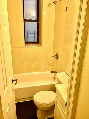 Rented by Corcoran | media 28