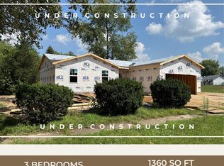 522 Oxford Rd, Kingsford Heights, IN 46346