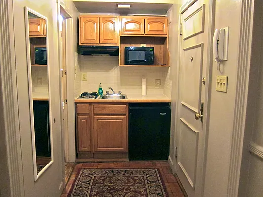 Rented by James Everett Lewis, LREB | media 39