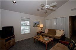 3rd image of 4114 San Jacinto Dr