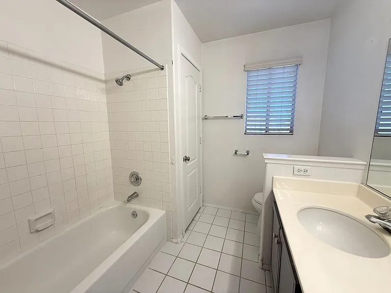 1778 Blue Ribbon Dr — Photo 15