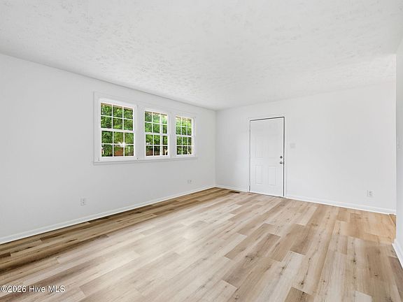 4th image of 101 Cole Drive