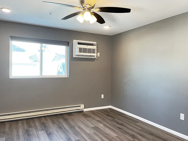 Creekside Townhomes — Photo 21