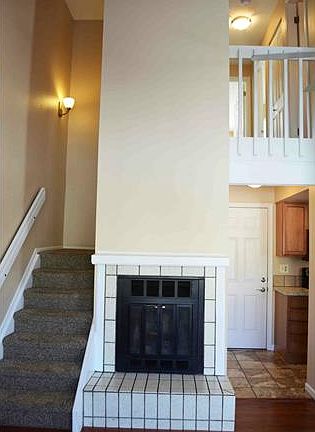 5th image of 290 S Taft Ct #73