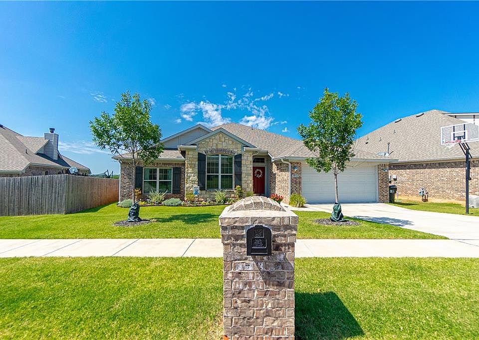 1st image of 3803 Sierra Vista Way