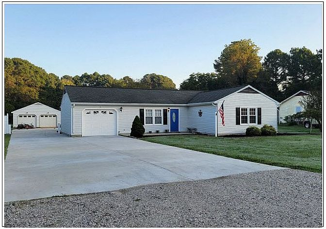 1st image of 13 Peterson Ave