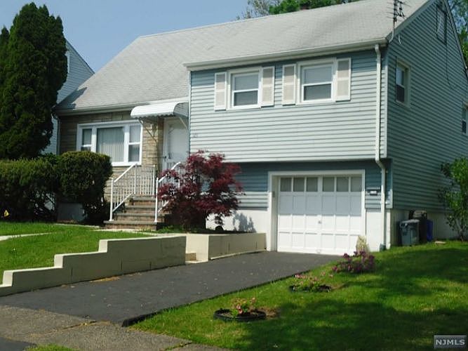 1st image of 123 Beverly Rd