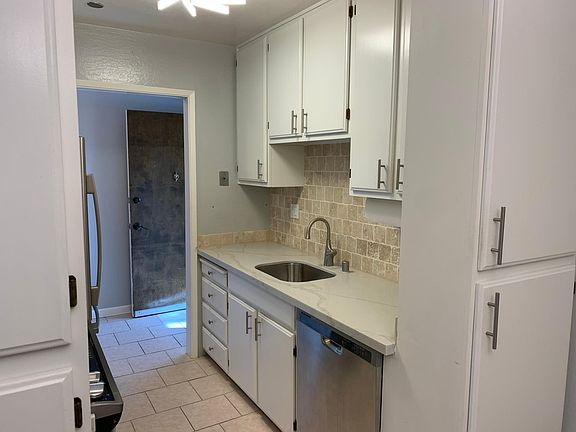 4th image of 1090 Main St APT 307