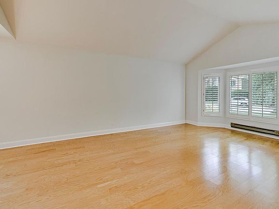 5th image of 1304 Kempton Dr