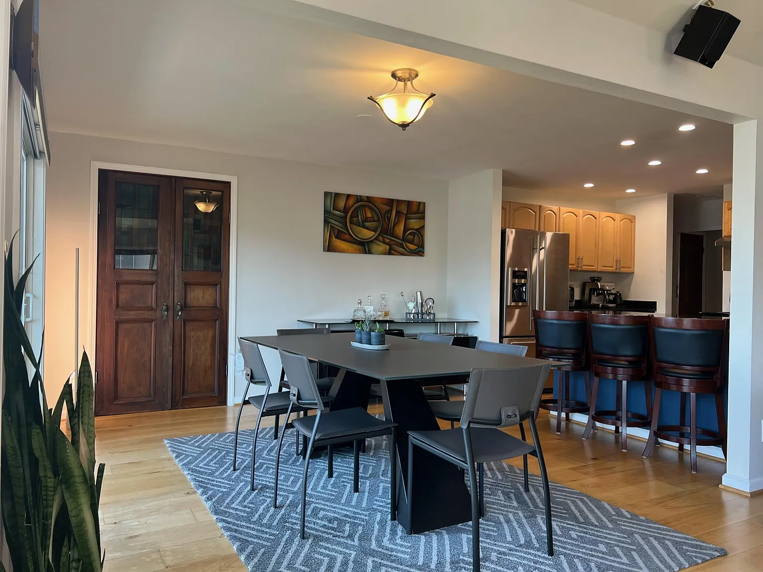 2 bed, 1331 sqft, $4,000 — Photo 4