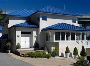423 Riverdale Dr, ROCKY RIVER, OH