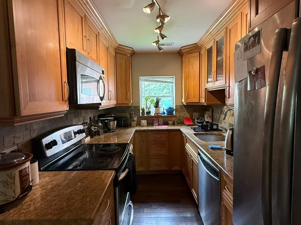 148 Newton St APT 2, Brighton, MA 02135