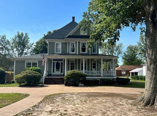 152 Main St, Reedville, VA 22539