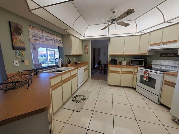 3rd image of 1200 Mineo Dr