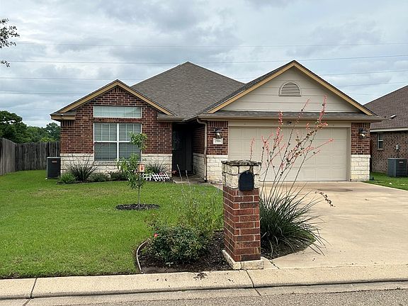2nd image of 2916 Horseback Ct