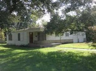 1301 Bonham Dr, La Marque, TX 77568