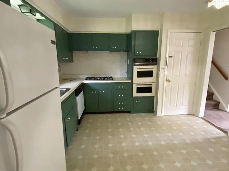 721 Lawrence Rd — Photo 5