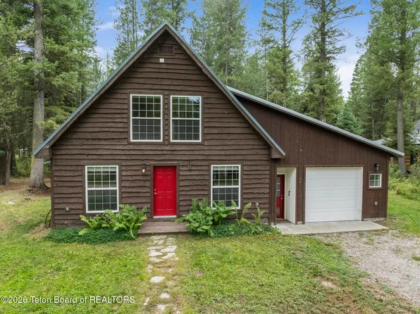 194 Spruce St, Alpine, WY 83128