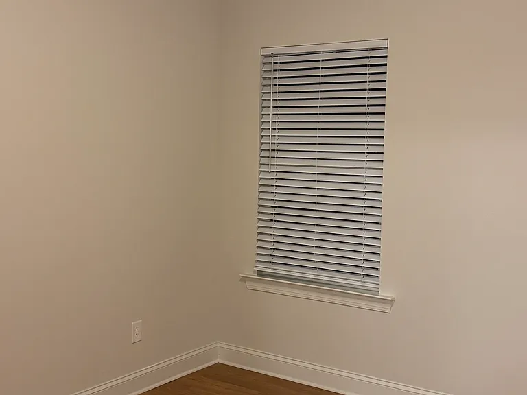 4817 Victoria Ave — Photo 27