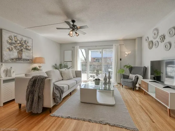 1014 B Nesbitt Cres, Woodstock, ON N4S 7P1