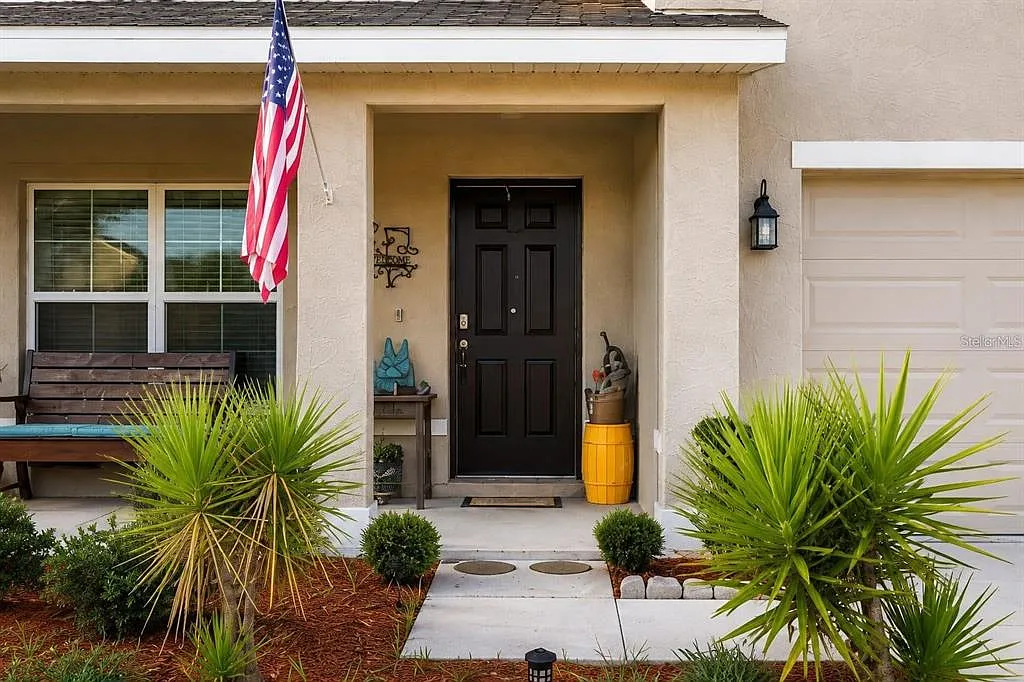 5 bed, 3.0 bath, 2674 sqft, $2,650 — Photo 3